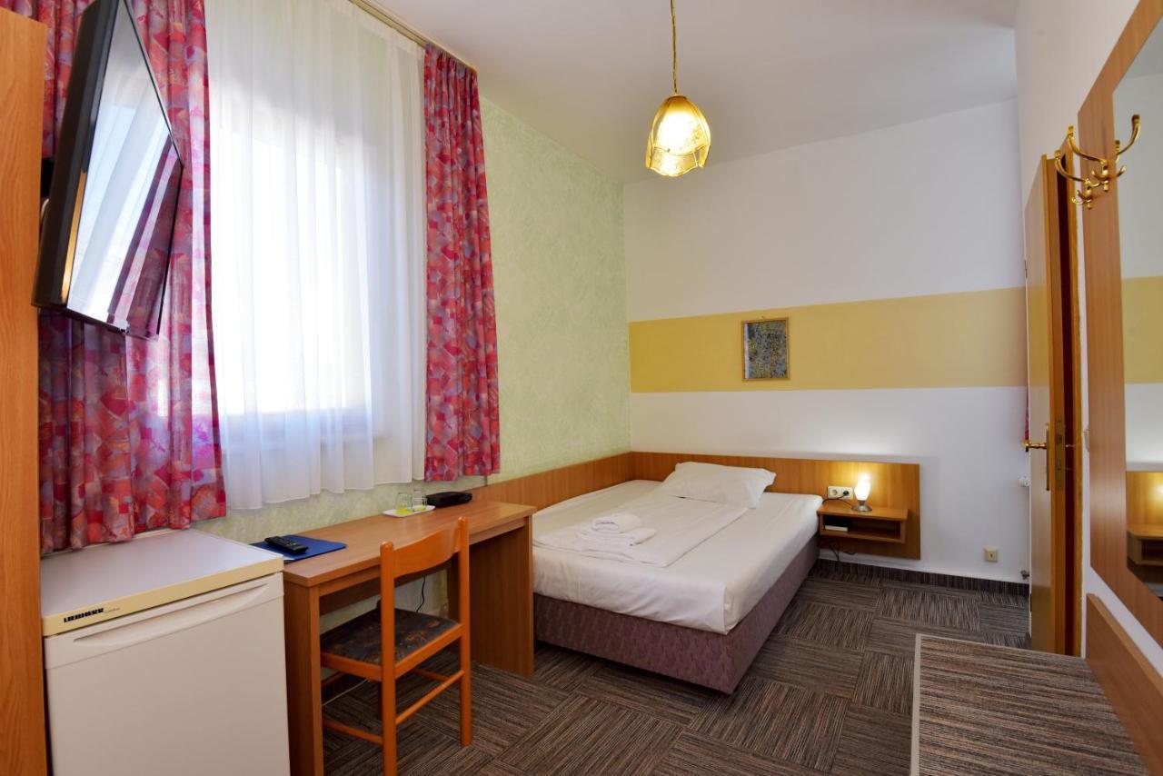 Hotel Zum Gruendle Oberhof (Thuringia) Exterior foto